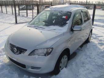 2002 Mazda Demio Pics