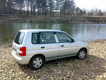 2002 Mazda Demio