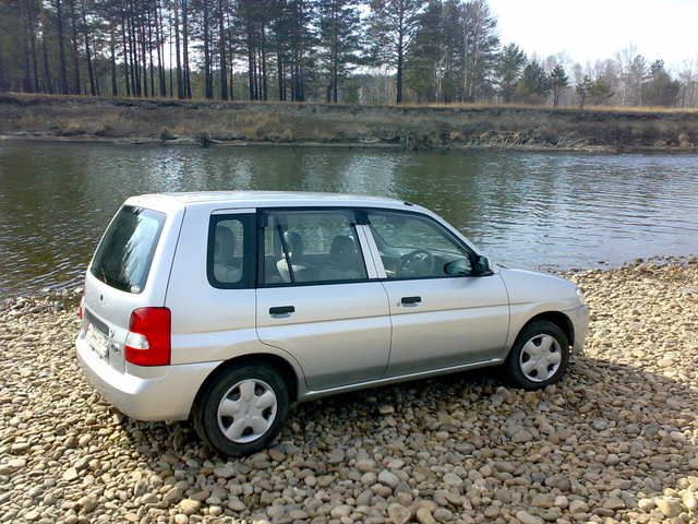 2002 Mazda Demio