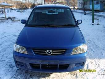 2002 Mazda Demio Pictures