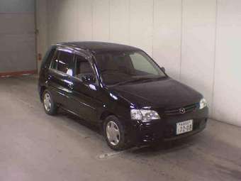 2002 Mazda Demio Pics