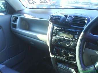 2002 Mazda Demio Pictures