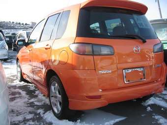 2002 Mazda Demio Pictures