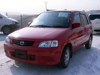 2002 Mazda Demio Pictures