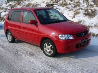 2002 Mazda Demio Pictures