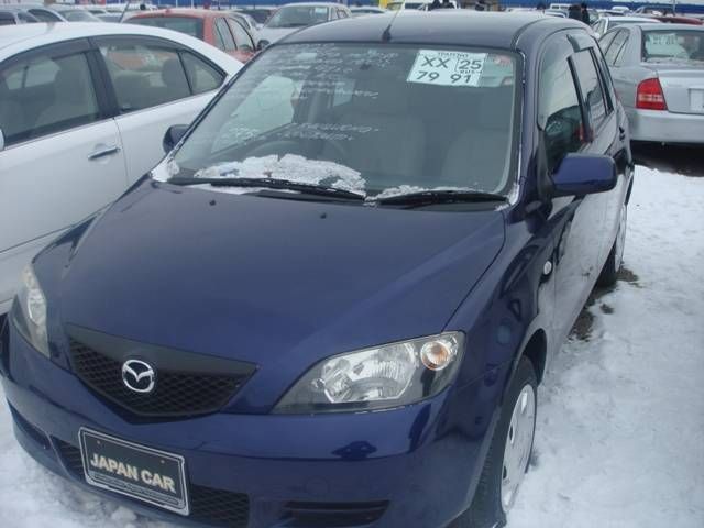 2002 Mazda Demio