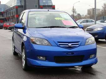 2002 Mazda Demio Pictures