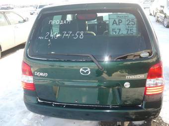 2002 Mazda Demio Photos