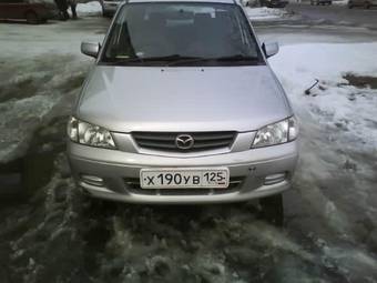 2002 Mazda Demio Photos