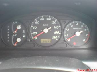 2002 Mazda Demio Pictures