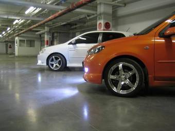 2002 Mazda Demio Photos