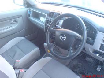2002 Mazda Demio Photos
