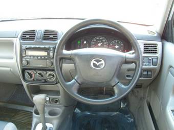 2002 Mazda Demio Photos