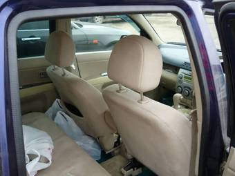 2002 Mazda Demio Pictures