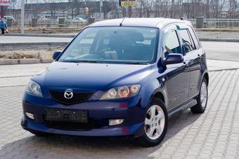 2002 Mazda Demio Pictures