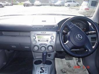 2002 Mazda Demio Photos