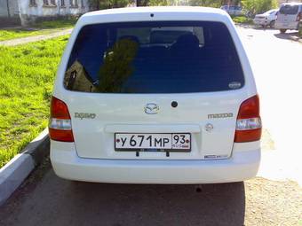 2002 Mazda Demio Images