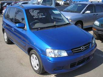 2002 Mazda Demio Photos