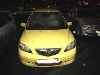 2002 Mazda Demio Pictures