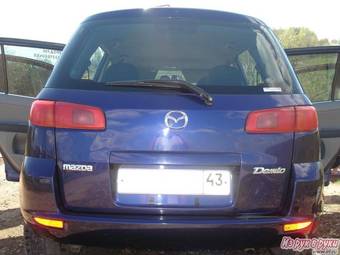 2002 Mazda Demio Photos