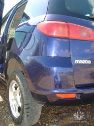2002 Mazda Demio Images