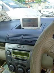 2002 Mazda Demio Wallpapers