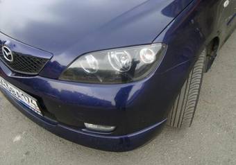 2002 Mazda Demio Photos