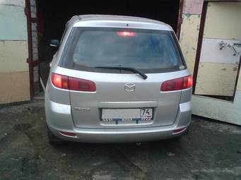 2002 Mazda Demio Photos