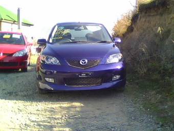 2002 Mazda Demio Photos