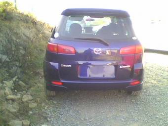 2002 Mazda Demio Photos