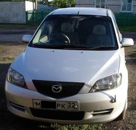 2002 Mazda Demio Images