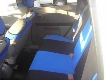 2002 Mazda Demio Pictures