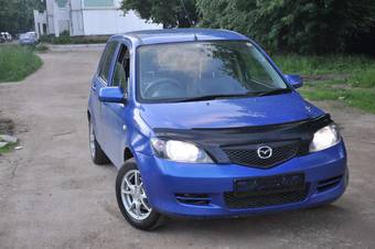 2002 Mazda Demio Pics