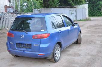2002 Mazda Demio Photos