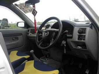 2002 Mazda Demio Pics