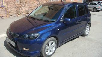 2002 Mazda Demio Photos