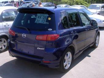 2002 Mazda Demio Photos