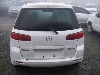2002 Mazda Demio Photos