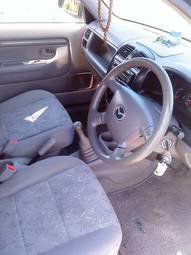 2002 Mazda Demio Photos