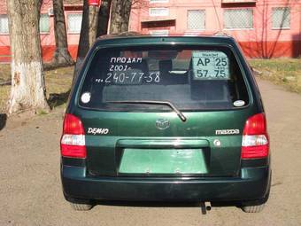 2002 Mazda Demio Photos