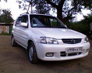 2002 Mazda Demio Photos