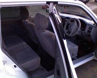 2002 Mazda Demio Photos