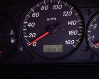 2002 Mazda Demio Pictures