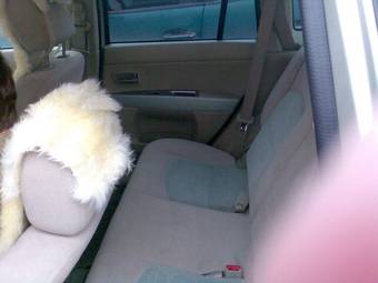 2002 Mazda Demio Pictures