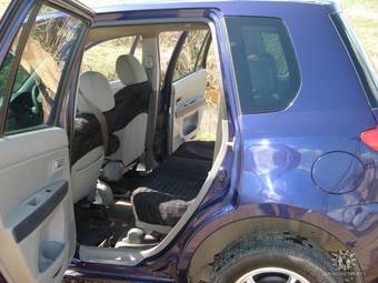 2002 Mazda Demio Photos