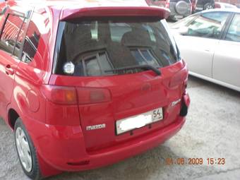 2002 Mazda Demio Pictures
