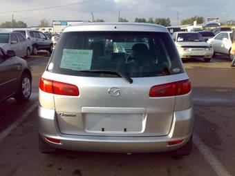 2002 Mazda Demio Photos