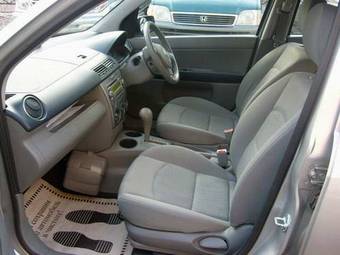 2002 Mazda Demio Pictures