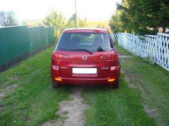 2002 Mazda Demio Photos