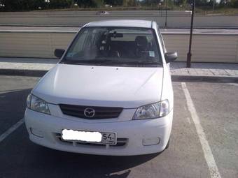 2002 Mazda Demio Photos